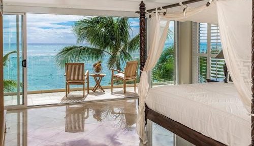 Villa - Beach Front