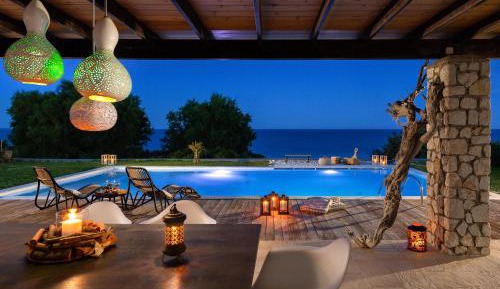 Villa - Beach Front