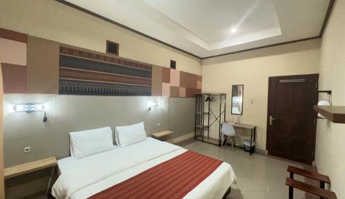 Double Room with Shared Bathroom