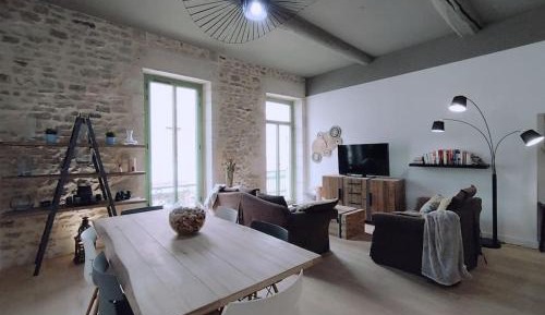 One-Bedroom Apartment - Non-Smoking
