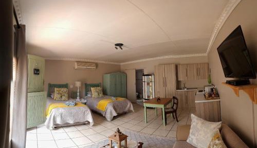 Twin Room with Private Bathroom