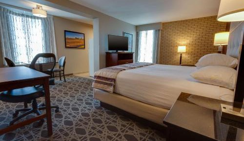 Deluxe King Room with Kitchen