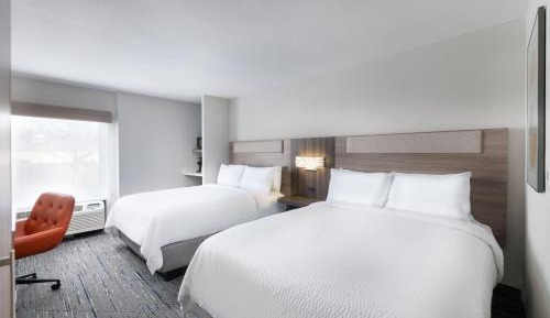 Standard Room with Two Queen Beds