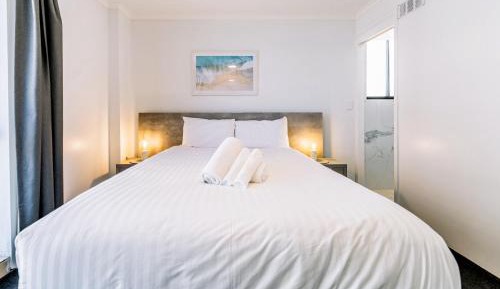 Two-Bedroom Apartment with Ocean View Deluxe