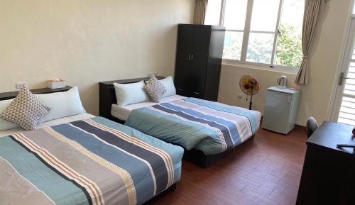 Quadruple Room with Private Bathroom
