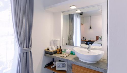 Twin Room with Pool View