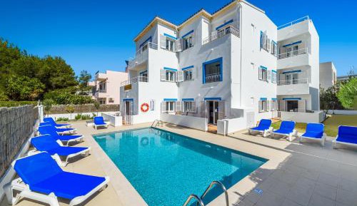 Apartment with Balcony