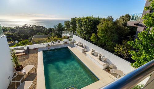 One-Bedroom Apartment with Sea View and Terrace