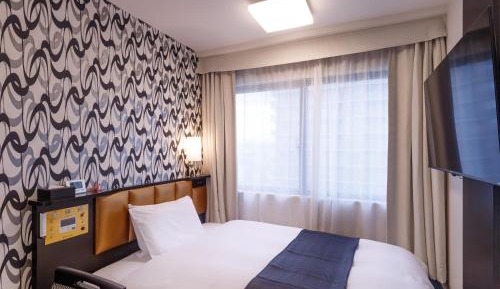 Standard Room with Free access to Lounge (1 Adult) - Non-Smoking