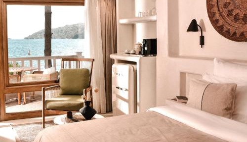 Honeymoon Room