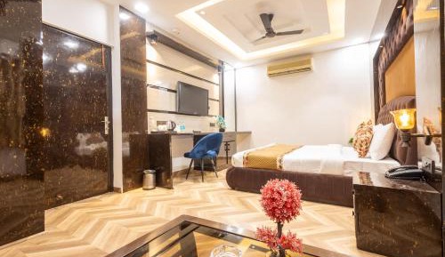 Superior King Suite