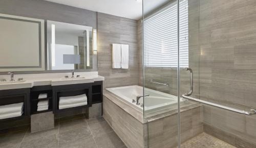 King Suite with Ocean View
