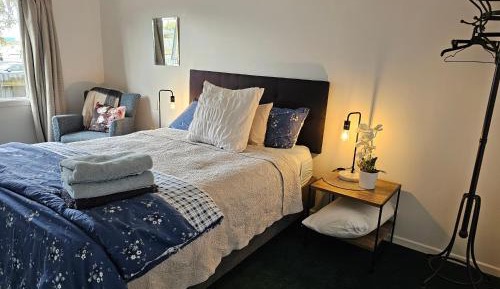 Queen Room with Shared Bathroom