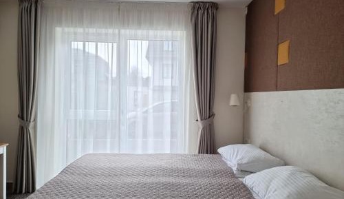 Twin Room with Shower