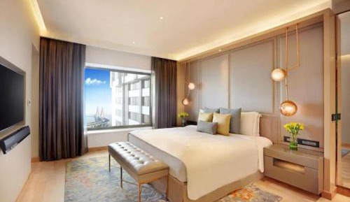  Luxury Room King Bed