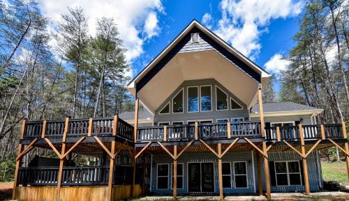 Six-Bedroom House