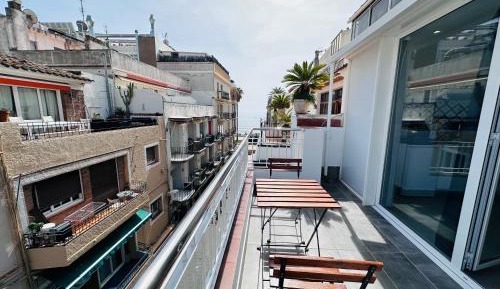 Studio Apartment with Sea View