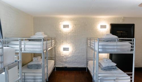 Bed in 8-Bed Mixed Dormitory Room