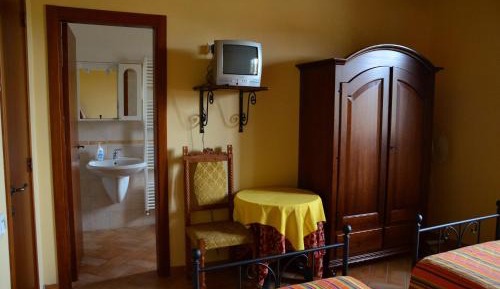 Single Room with Private Bathroom