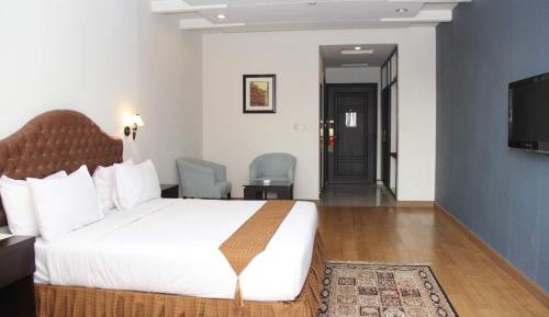 Standard King Room
