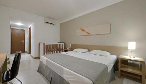 Deluxe Double Room (2 Adults + 1 Child)