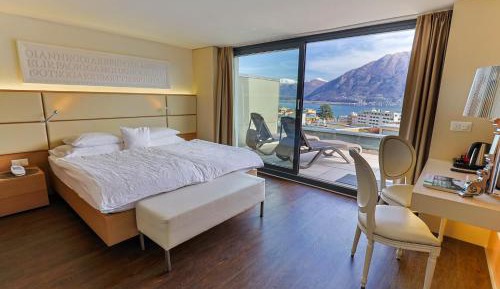 Panorama Double Room with Lake View and Balcony