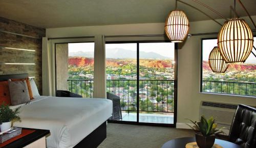 Deluxe King Room