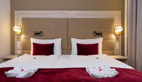 Deluxe Top View Room with Balcony