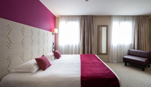 Triple Room with 1 Double Bed and 1 Single Bed