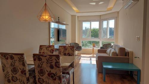Apartment with Lake View