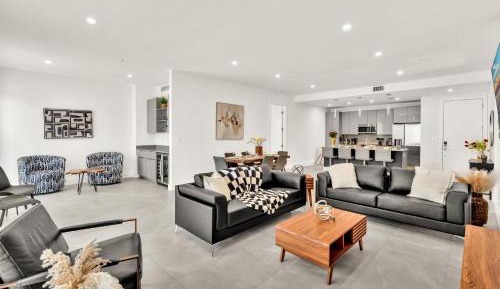 Deluxe Apartment