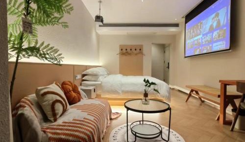 Deluxe King Room