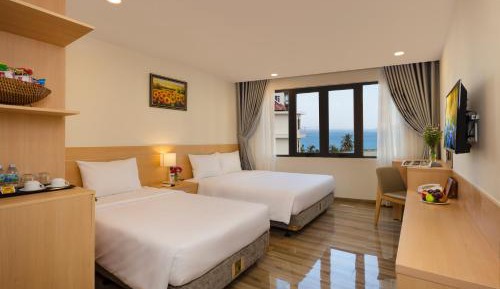 Deluxe Triple Room with Sea View