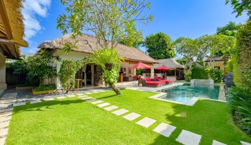 Jaclan Three-Bedroom Villa with Spa Bath