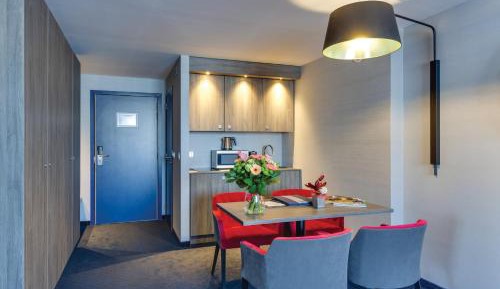 Suite with Hot Tub