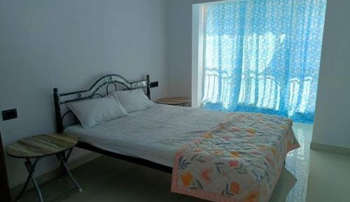 Two-Bedroom Apartment with Balcony and Sea View