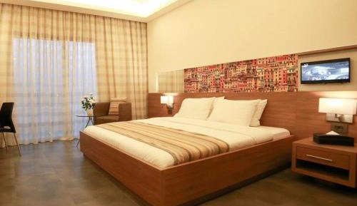 Junior Suite King, with Balcony
