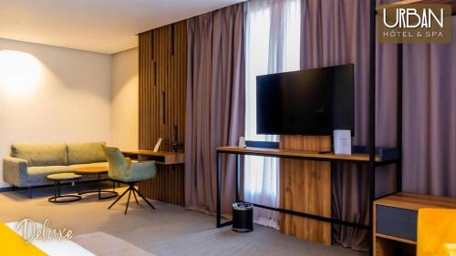 Deluxe Suite