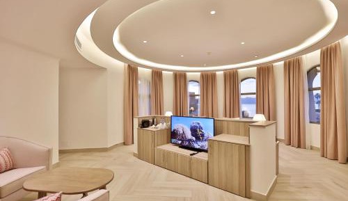 Presidential Suite