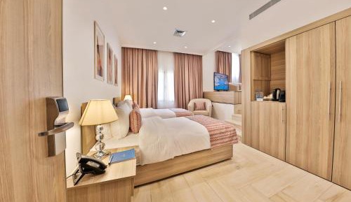 Deluxe Twin Room