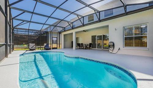 Five-Bedroom Holiday Home