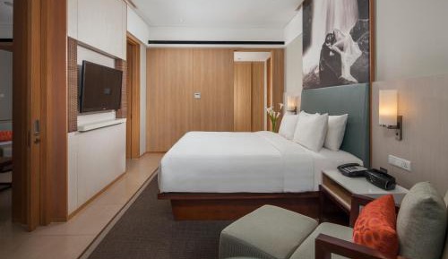 One-Bedroom Suite with Pool View