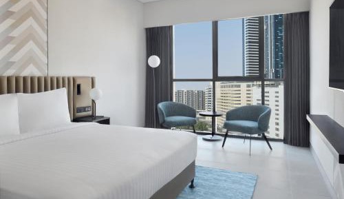 Superior King Room with City View - Includes 20% Spa Discount