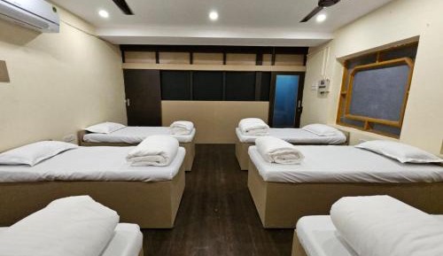 Bed in 6-Bed Mixed Dormitory Room