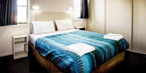 Two-Bedroom Cabin - Disabled Access - 1-2