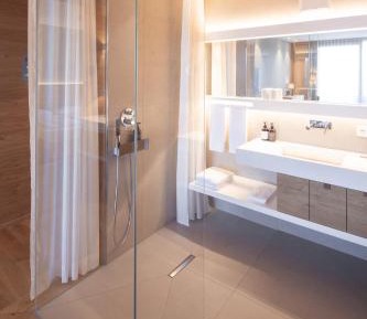 Large Double Room