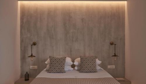 Deluxe One Bedroom Suite with View and Jetted Tub