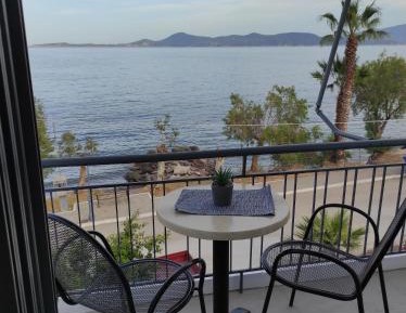 Deluxe Double Room with Balcony and Sea View