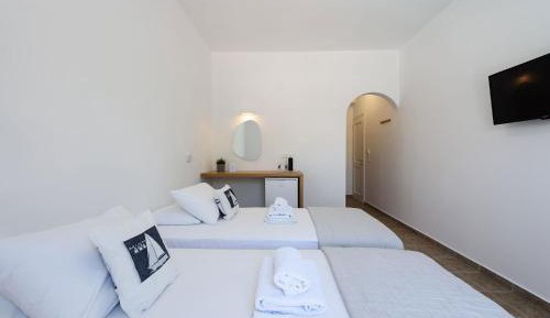 Double or Twin Room with Pool View
