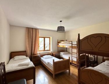 Bed in 10-Bed Mixed Dormitory Room